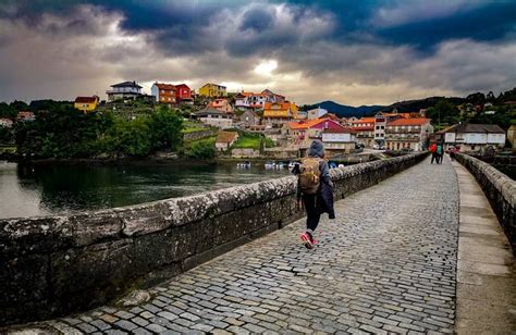 r redondela|24 Hours In Redondela On The Portuguese Camino。